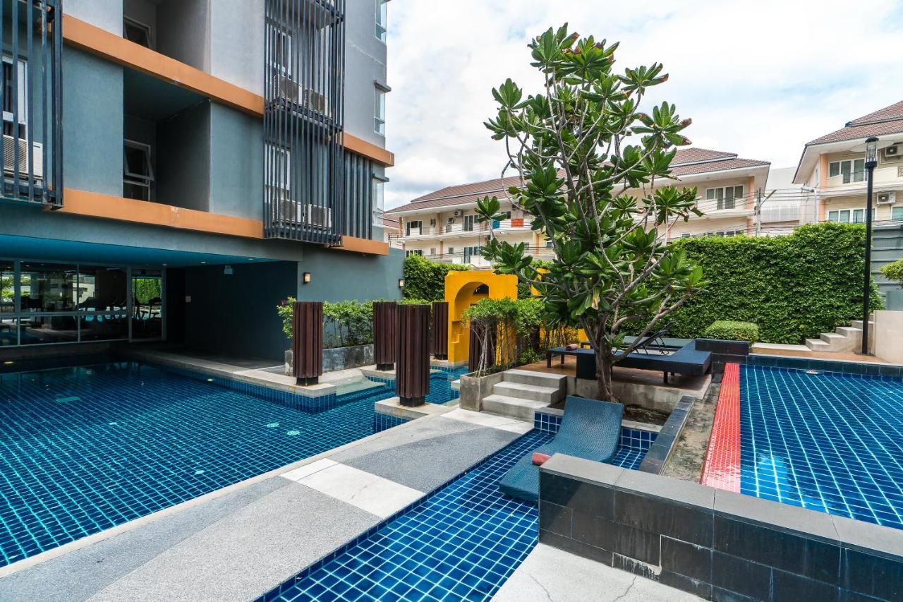 The Grass Serviced Suites Патая Екстериор снимка