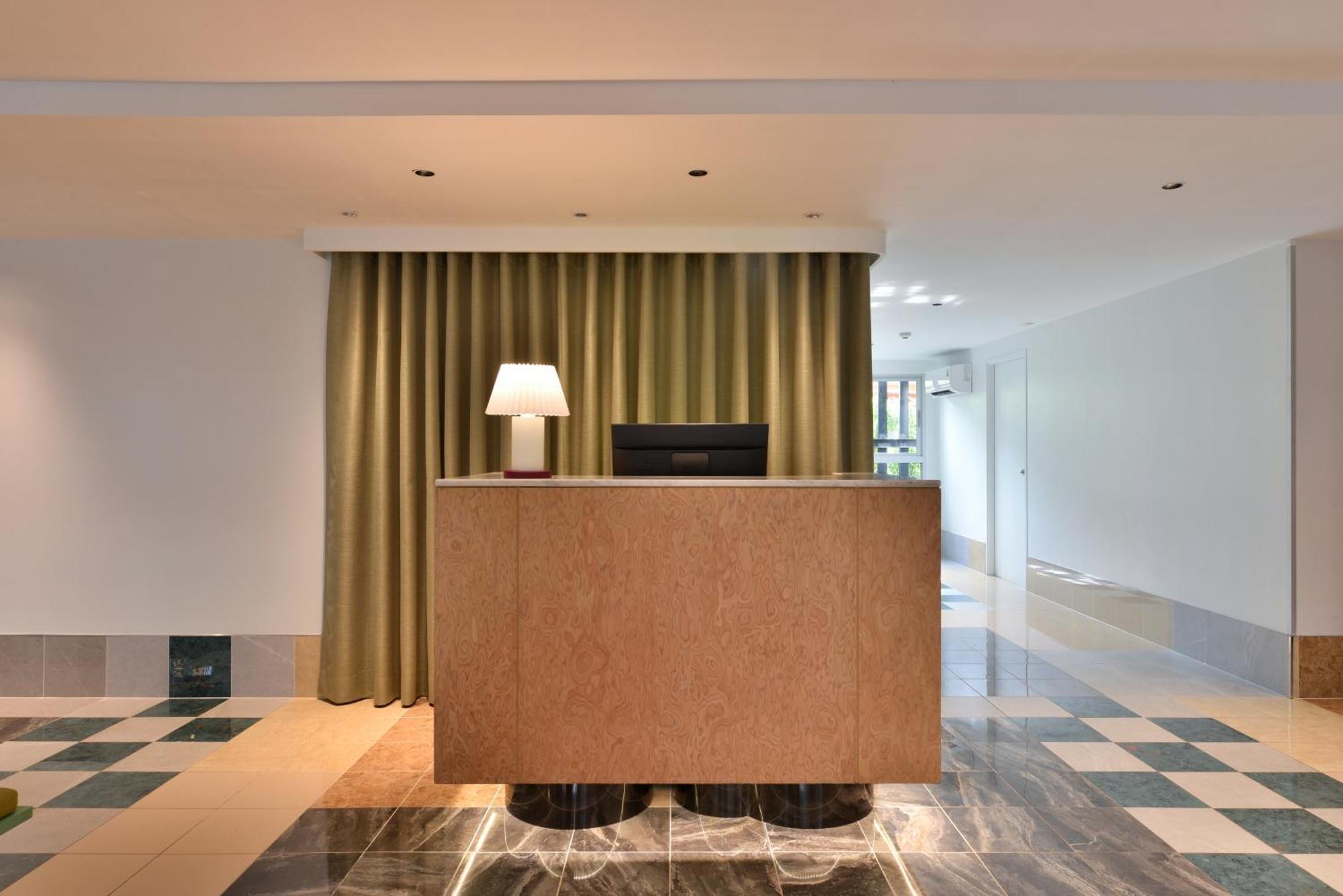 The Grass Serviced Suites Патая Екстериор снимка